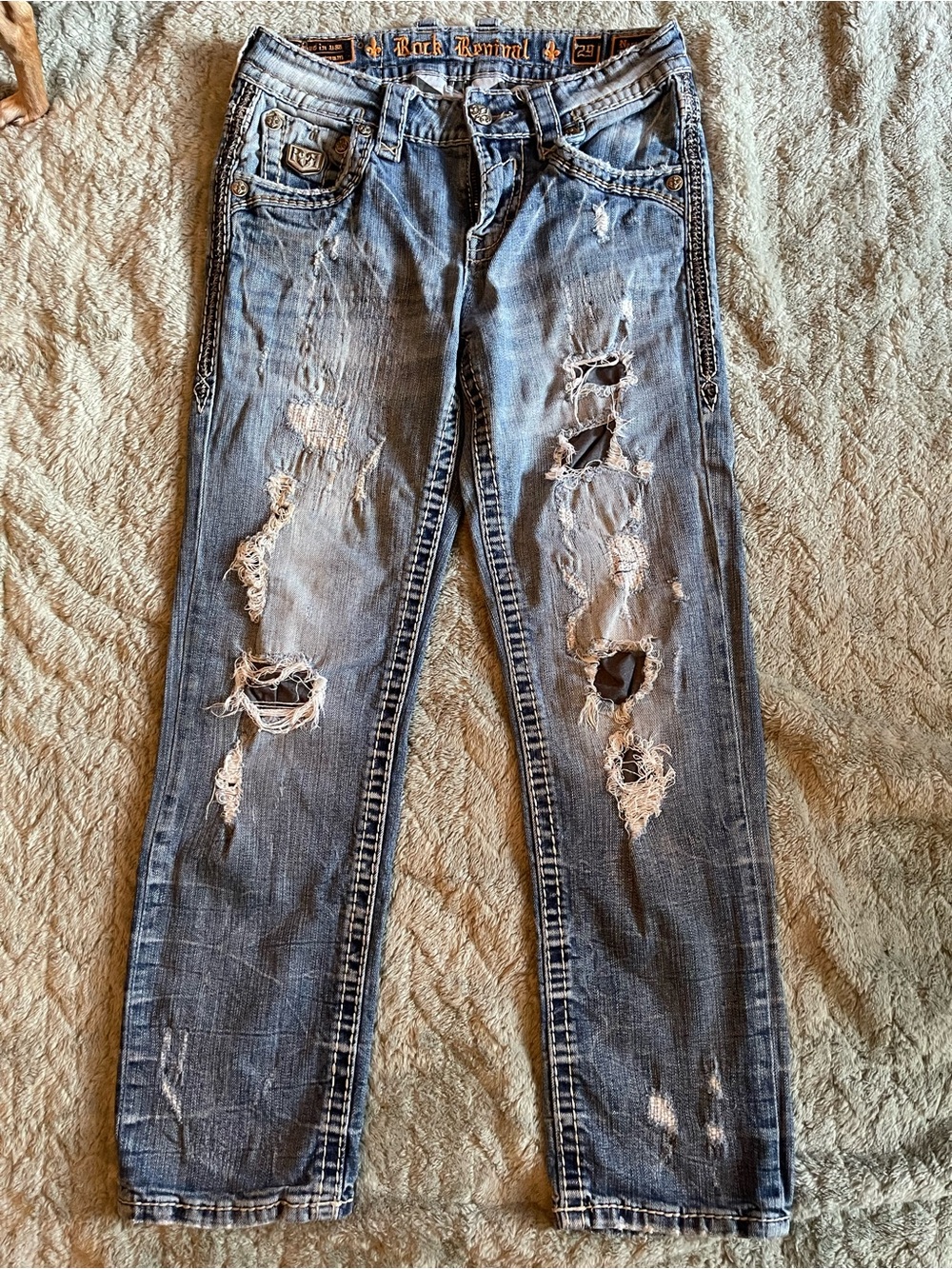 Men’s Rock Revival Distressed Jeans Size 29